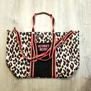*LABOR DAY SALE* Victoria Secret pink leopard bag